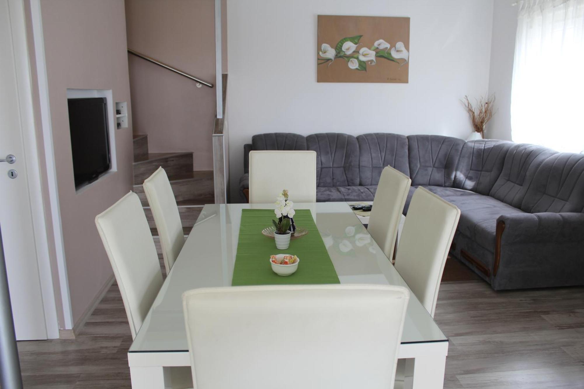 Adria Sun Apartments Vodice Bilik gambar