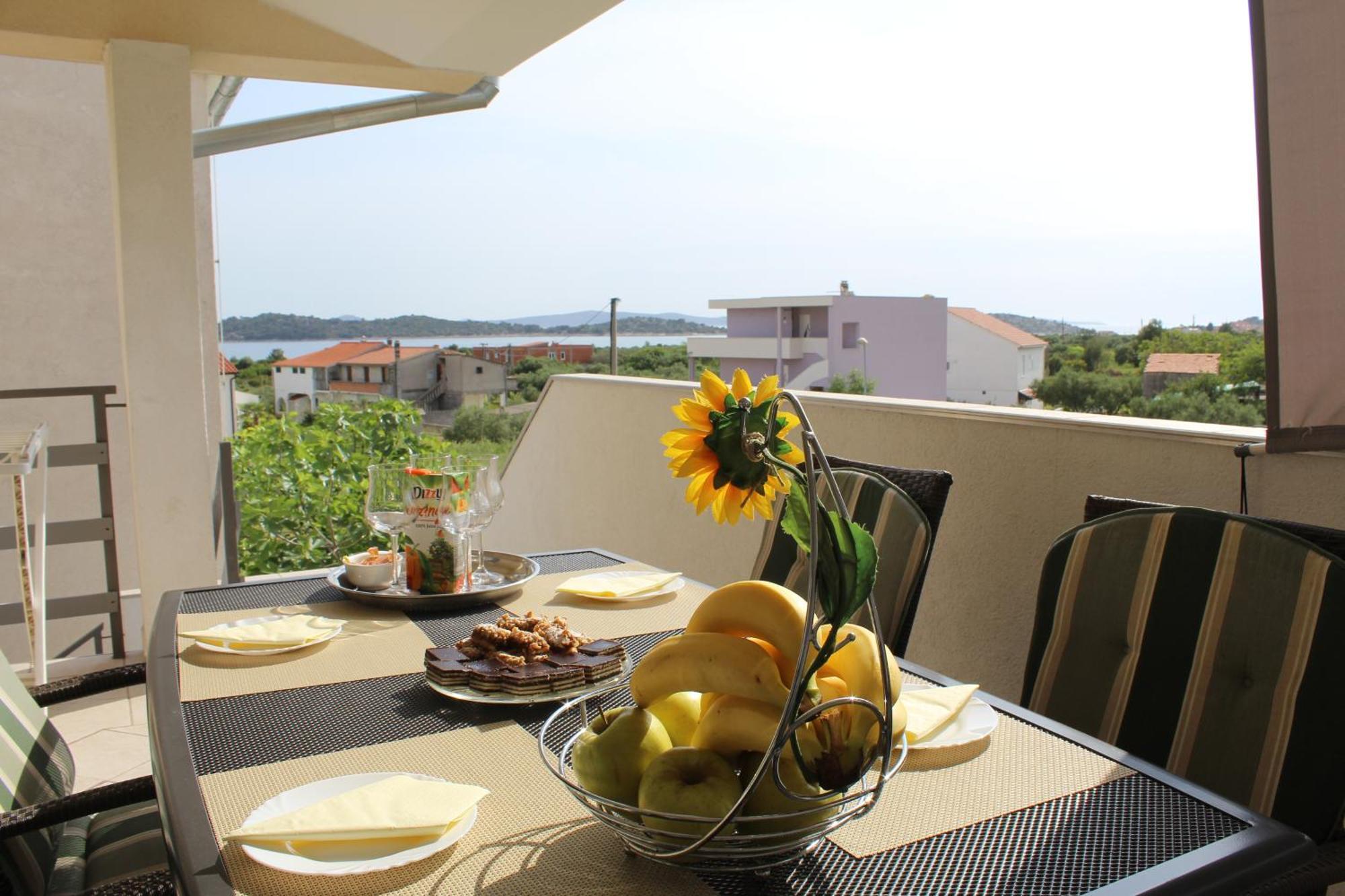 Adria Sun Apartments Vodice Bilik gambar