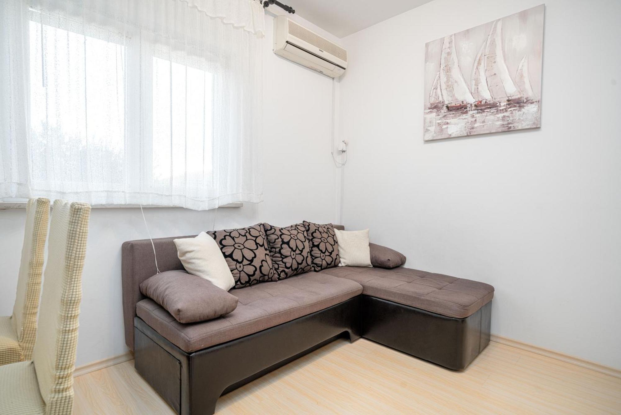 Adria Sun Apartments Vodice Bilik gambar