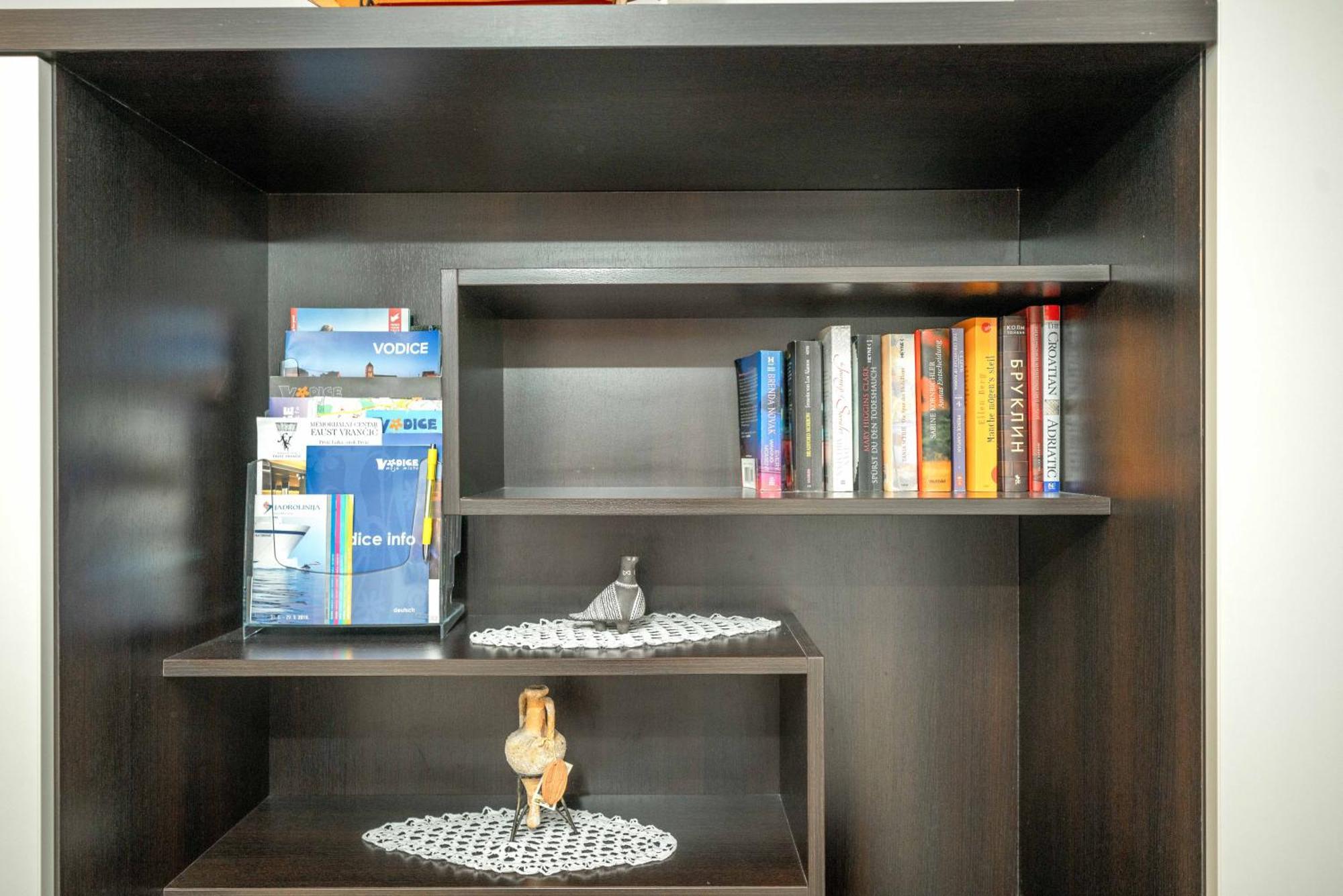 Adria Sun Apartments Vodice Bilik gambar